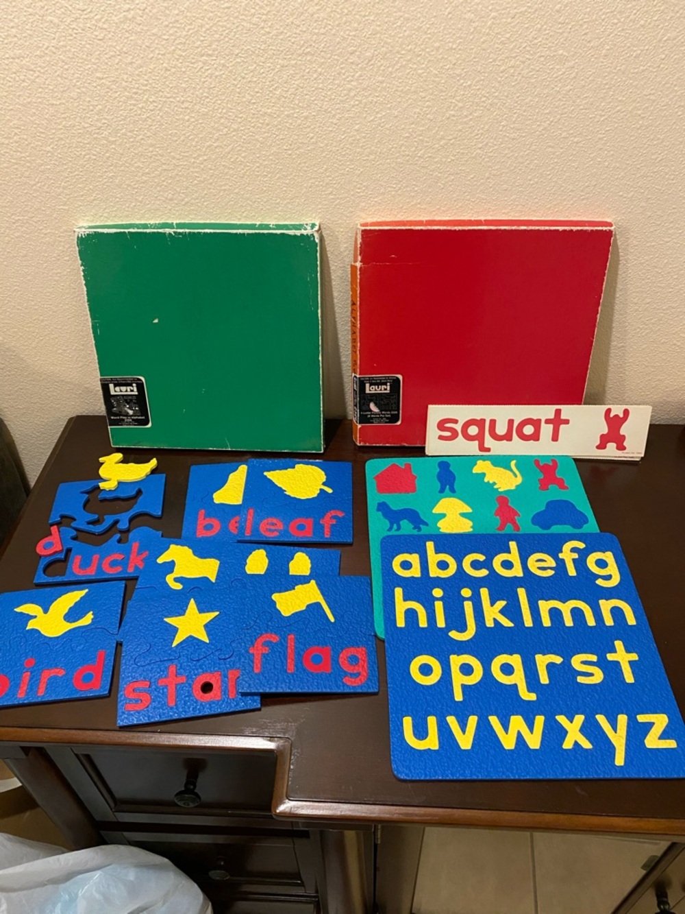 2 VTG Lauri Sets, Picture Words 2326 & Alphabet 2308 Foam Puzzle Complete w/ Box